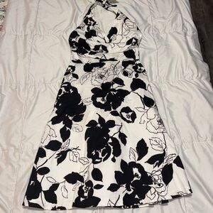 WHBM Black and White Floral Halter Top Dress tauna size 2